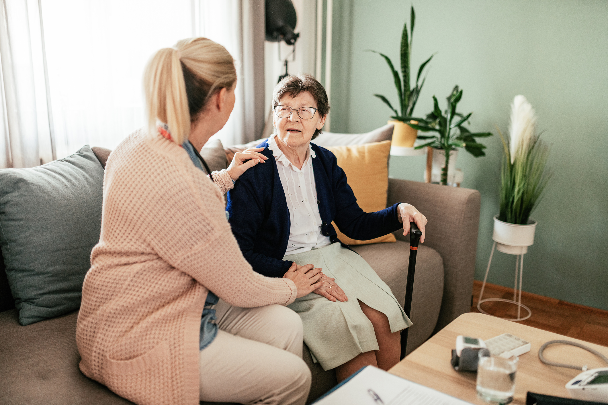 Home care helps seniors effectively manage long-term diseases and illnesses.